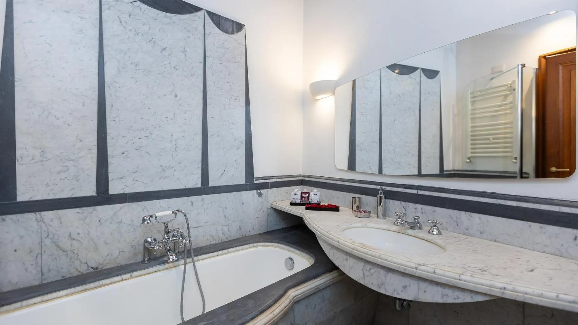 Timeroma Suites
